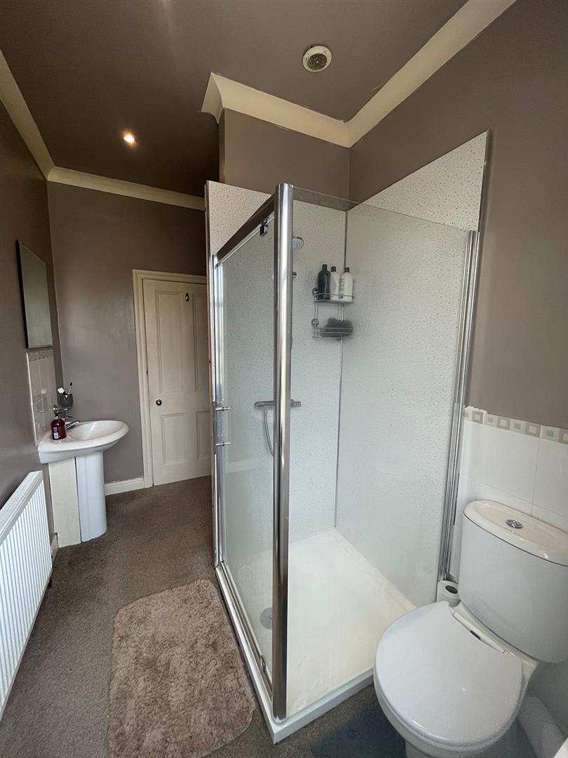 2 bedroom mid terrace house SSTC in Barnoldswick - IMG_4788.jpg